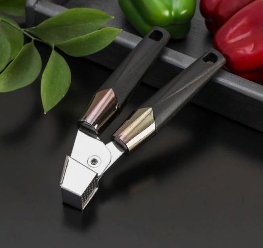 Пресс для чеснока Доляна "Хром" 4593541 Пресс для чеснока Доляна "Хром" 4593541